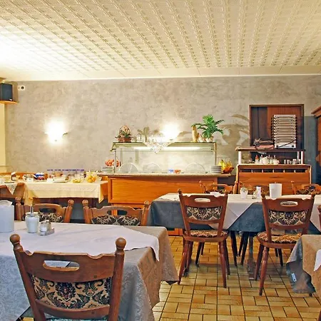 Hotel Zewener Hof - Garni