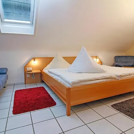 Hotel Zewener Hof - Garni 2*