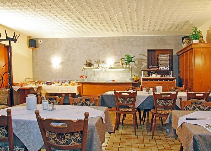 Hotel Zewener Hof - Garni